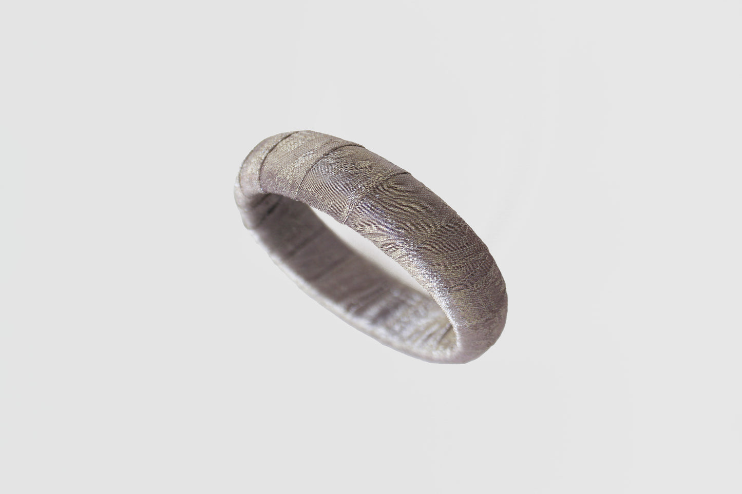 DANIA BANGLE 25MM IN SILK SELF TISSE