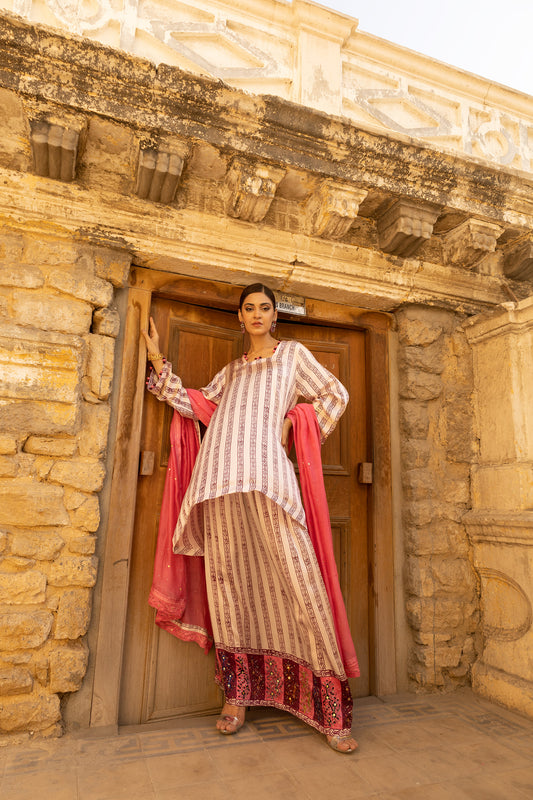 NAJMA SHIRT, SKIRT IN SILK AND DUPATTA IN COTTON NET