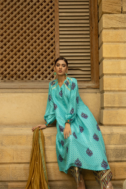 JAMSHEDA SHIRT, TROUSERS IN SILK AND DUPATTA IN COTTON NET