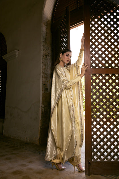 RUBAB SHIRT, TROUSERS IN SILK AND CAPE IN SILK LAME