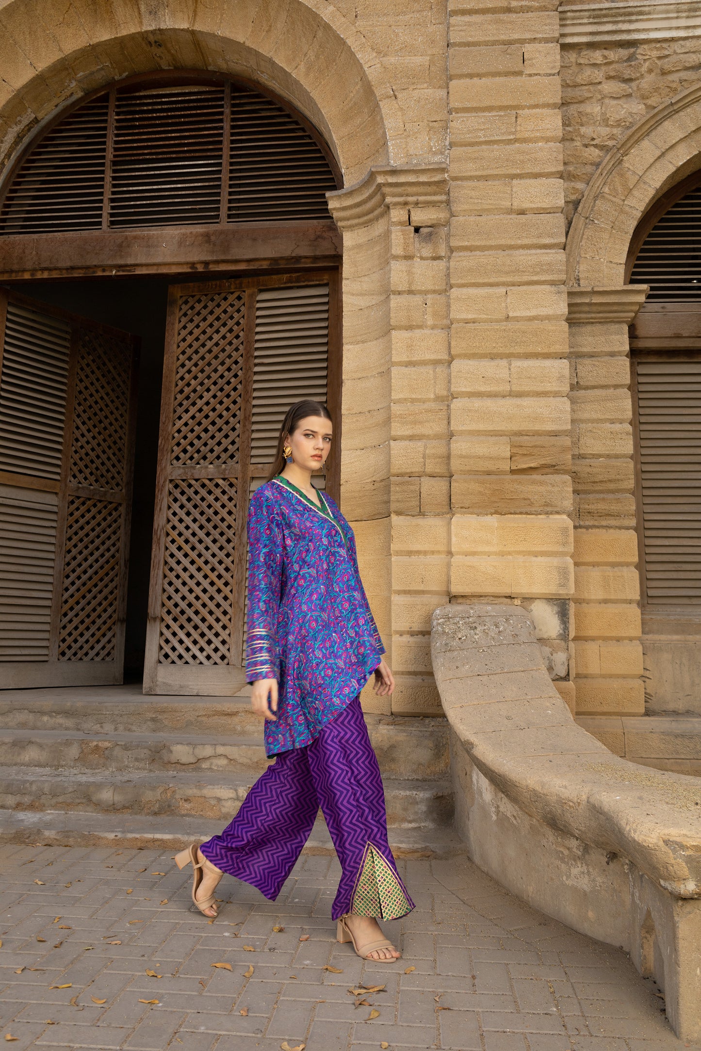 SABIHA SHIRT, TROUSERS IN SILK AND DUPATTA IN COTTON NET