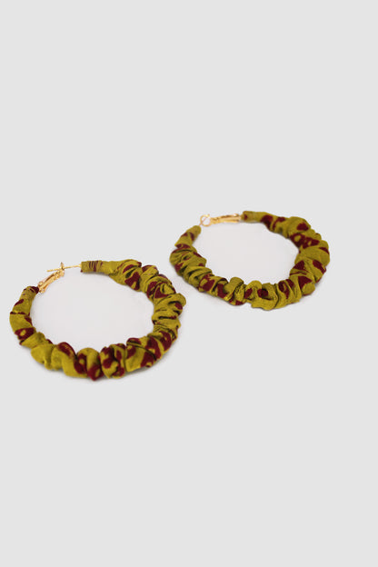 ZEENAT CHUNDRI FABRIC HOOP EARRINGS LARGE IN RAW SILK